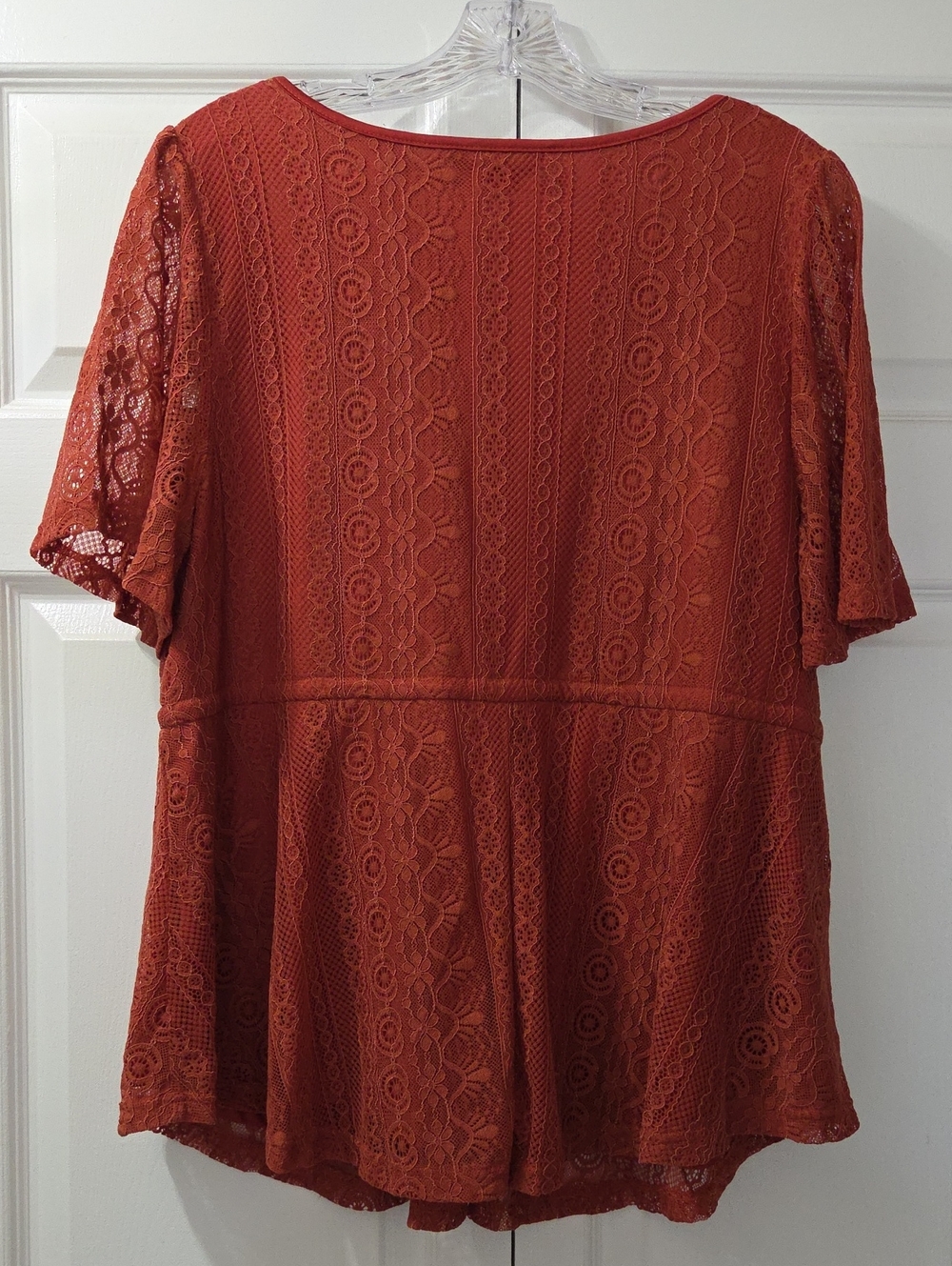 BloomChic Russet Lace V-Neck Peplum Drawstring Top, Size XL-14-16 - Picture 10 of 12